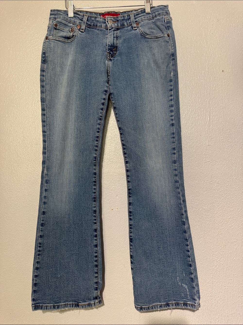 Vintage Levis 524 Too Superlow Bootcut Flare Jeans Raw Hem Light Wash 13 JR Y2K